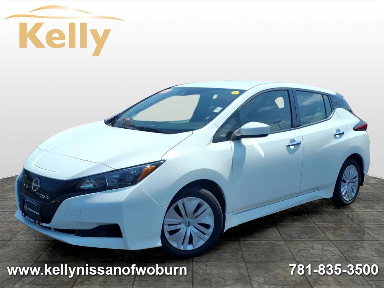 2023 Nissan Leaf S's photo