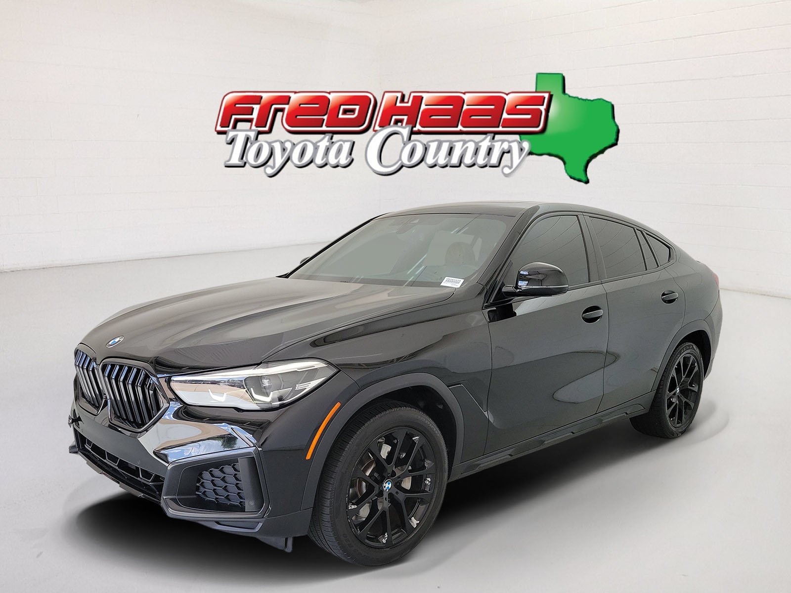 Used 2022 Jet Black BMW xDrive40i image 1