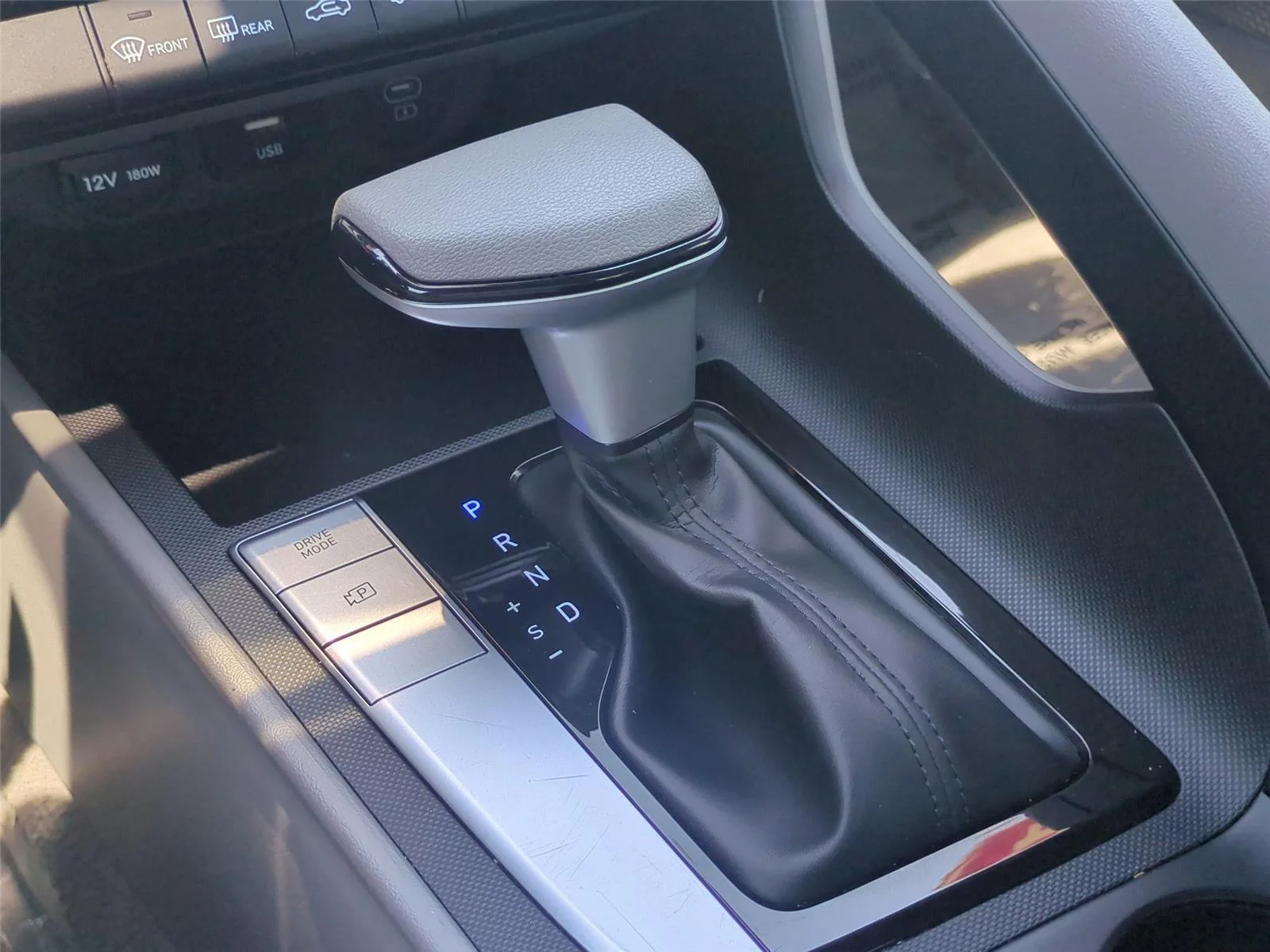 Used 2024 Ecotronic Gray Hyundai SEL image 40
