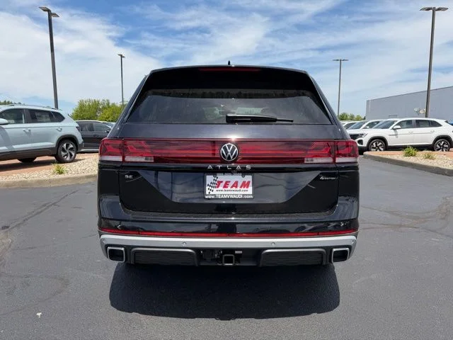 New 2026 Black Volkswagen 2.0T Peak Edition image 4