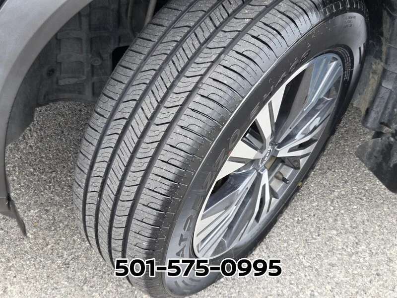Used 2023 Super Black NISSAN FWD SV image 20