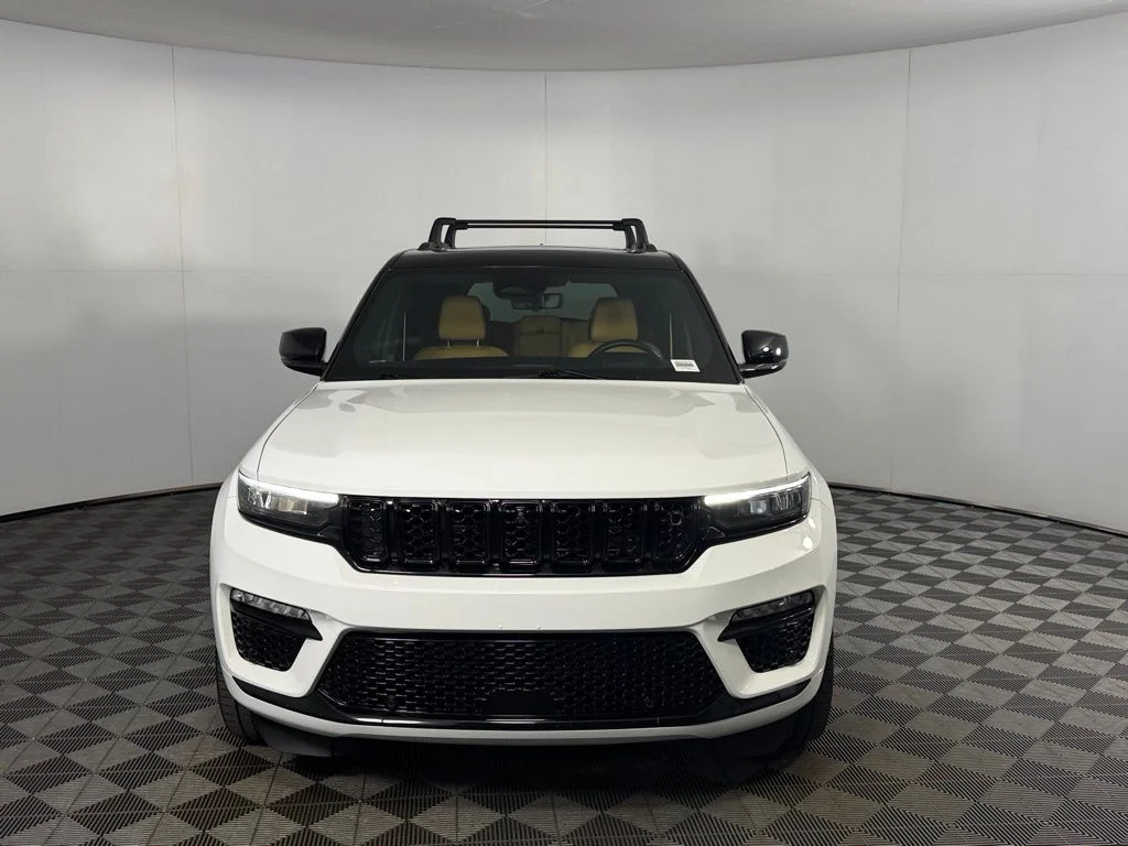 Used 2023 White Jeep Summit Reserve 4xe image 5