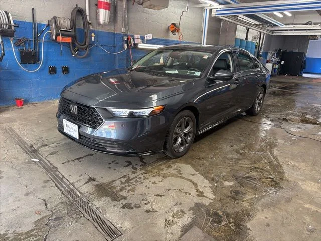 2023 Honda Accord Hybrid EX-L w/o BSI's photo
