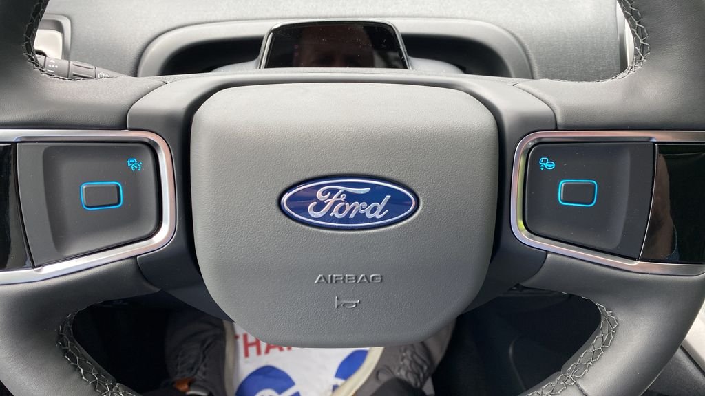 New 2026 Glacier Gray Metallic Tri-Coat Ford Active image 17