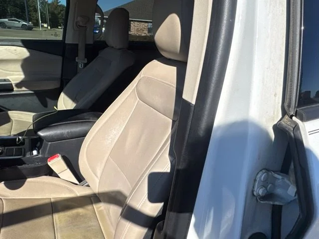 Used 2020 White Ford Limited image 5