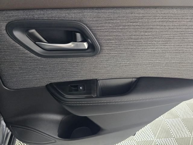 Used 2023 Gun Metallic Nissan SV image 9