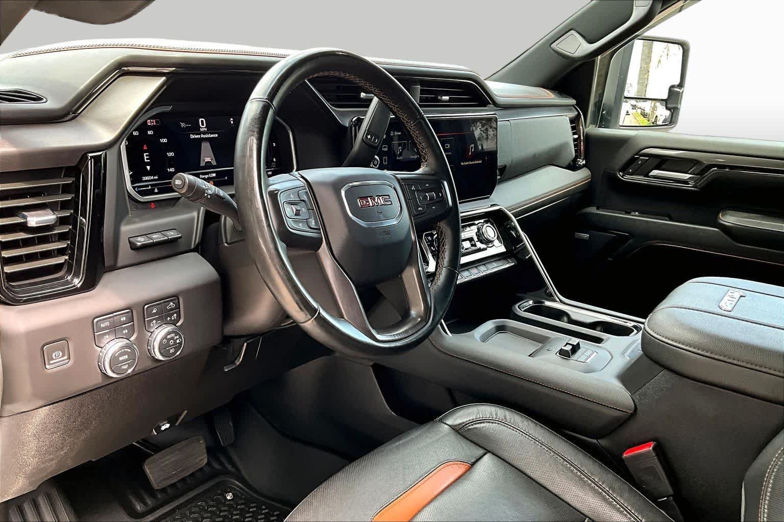 Used 2024 Summit White GMC AT4 image 18