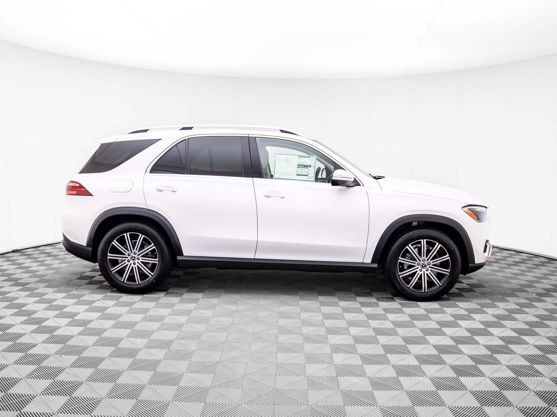 New 2026 Polar White Mercedes-Benz GLE 350 image 45