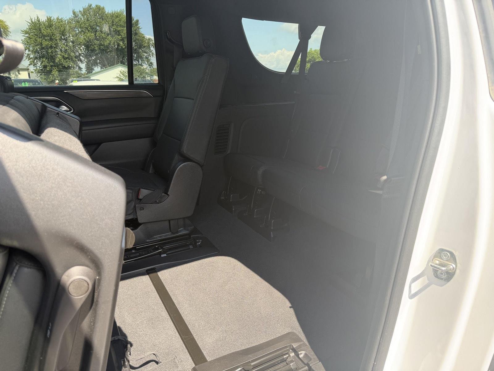 Used 2022 SUMMIT WHITE Chevrolet LT image 11