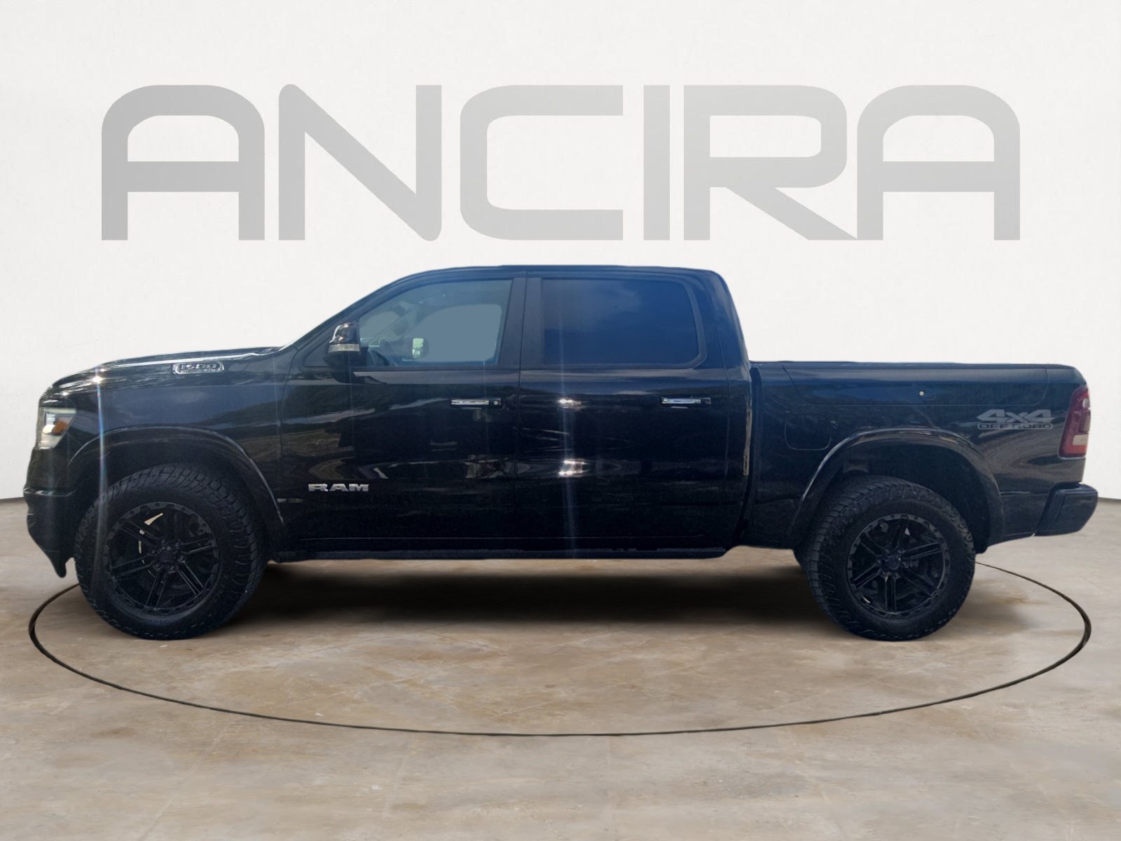 Used 2021 Diamond Black Crystal Pearlcoat Ram Laramie image 7