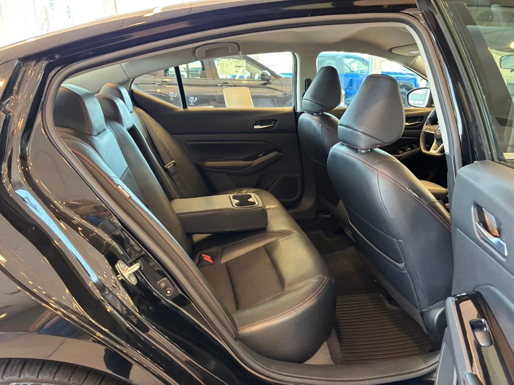 Used 2024 Black Nissan 2.5 SR image 28