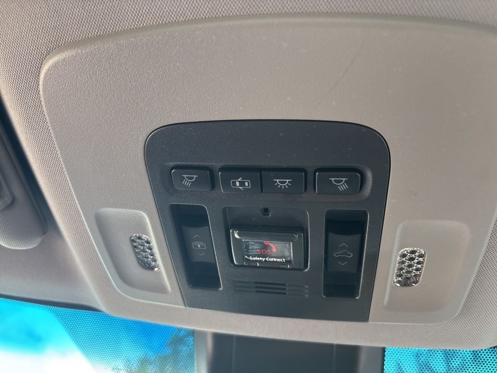 Used 2020 Red Toyota XSE image 27