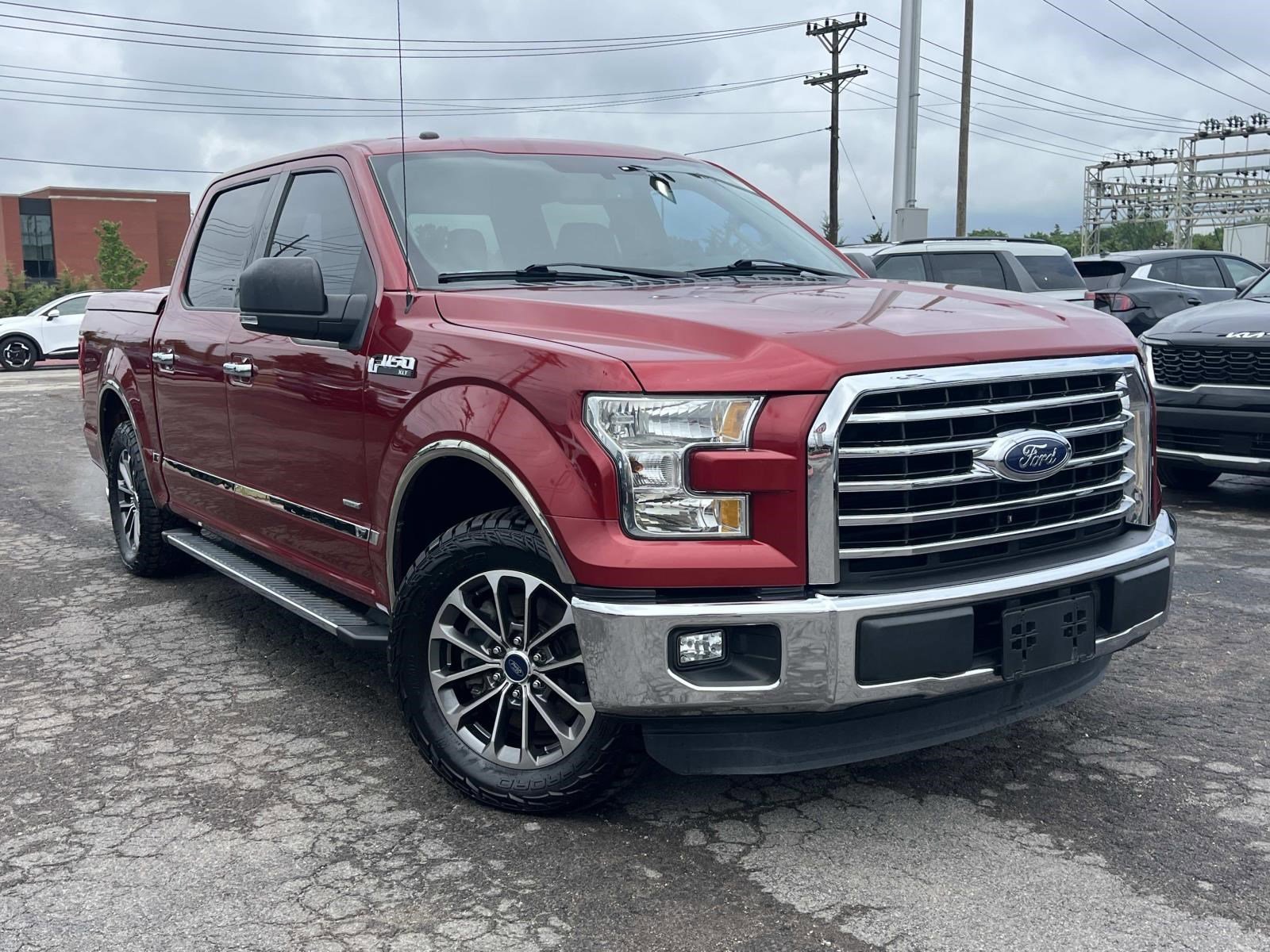 2015 Ford F-150 XLT SuperCrew 145-in's photo