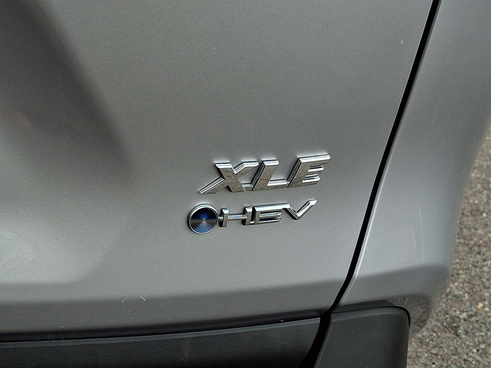 Used 2025 Silver Sky Metallic Toyota Hybrid XLE image 29