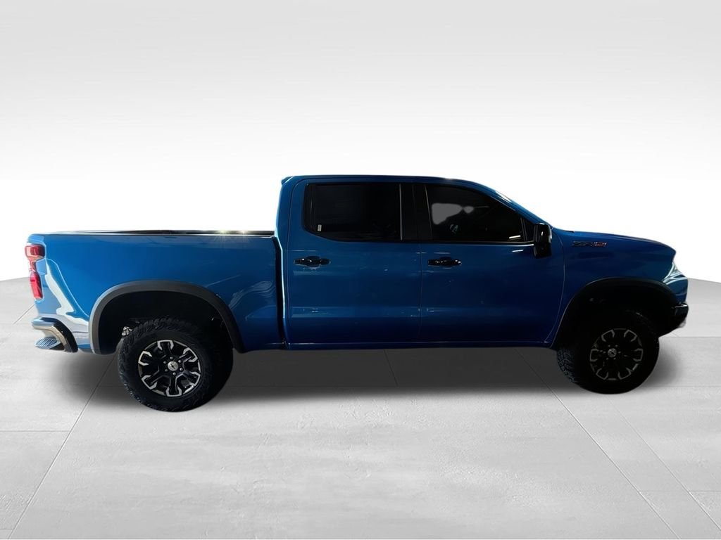 Used 2026 Blue Chevrolet ZR2 image 9