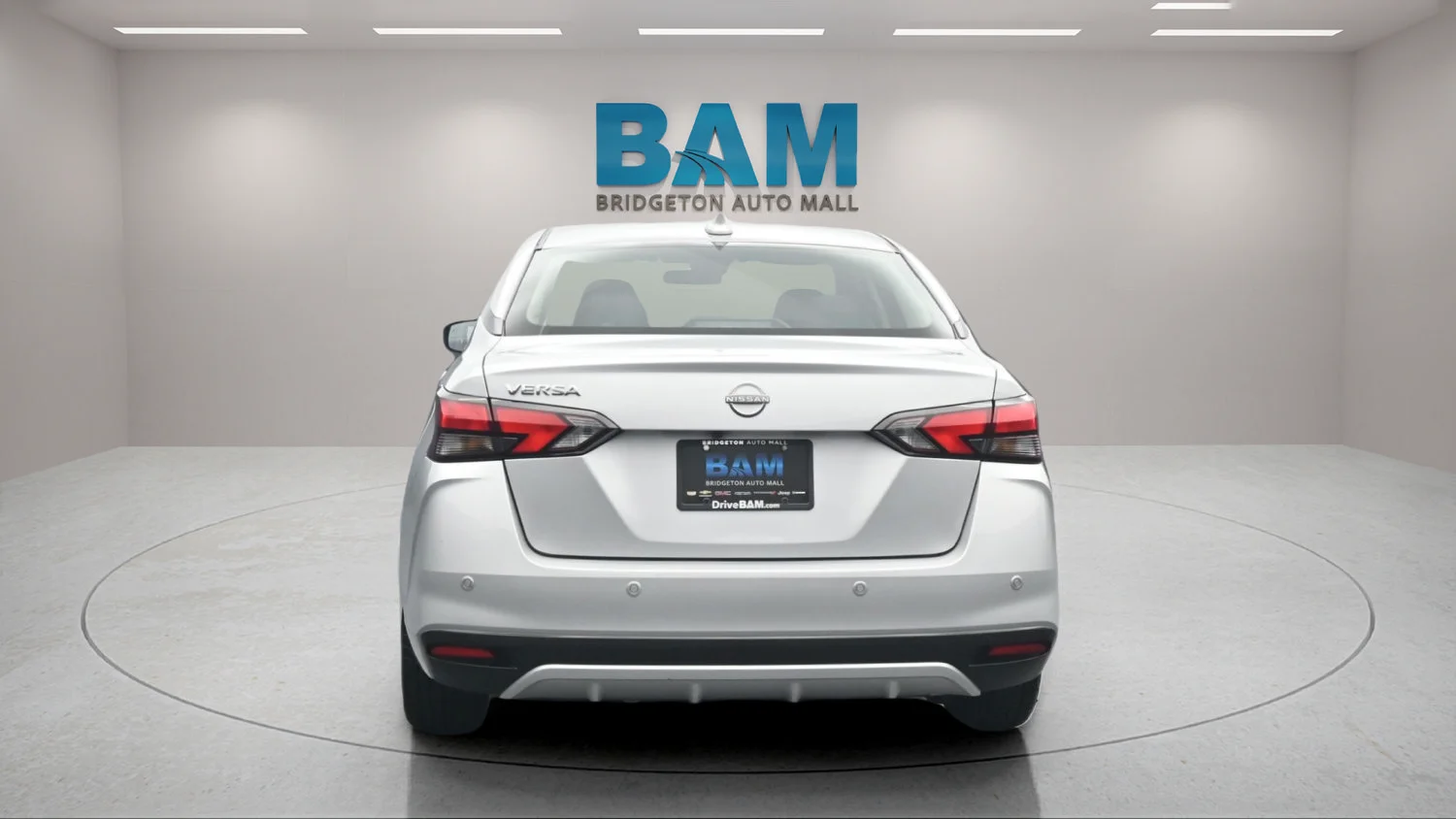 Used 2025 Silver Nissan SV image 5