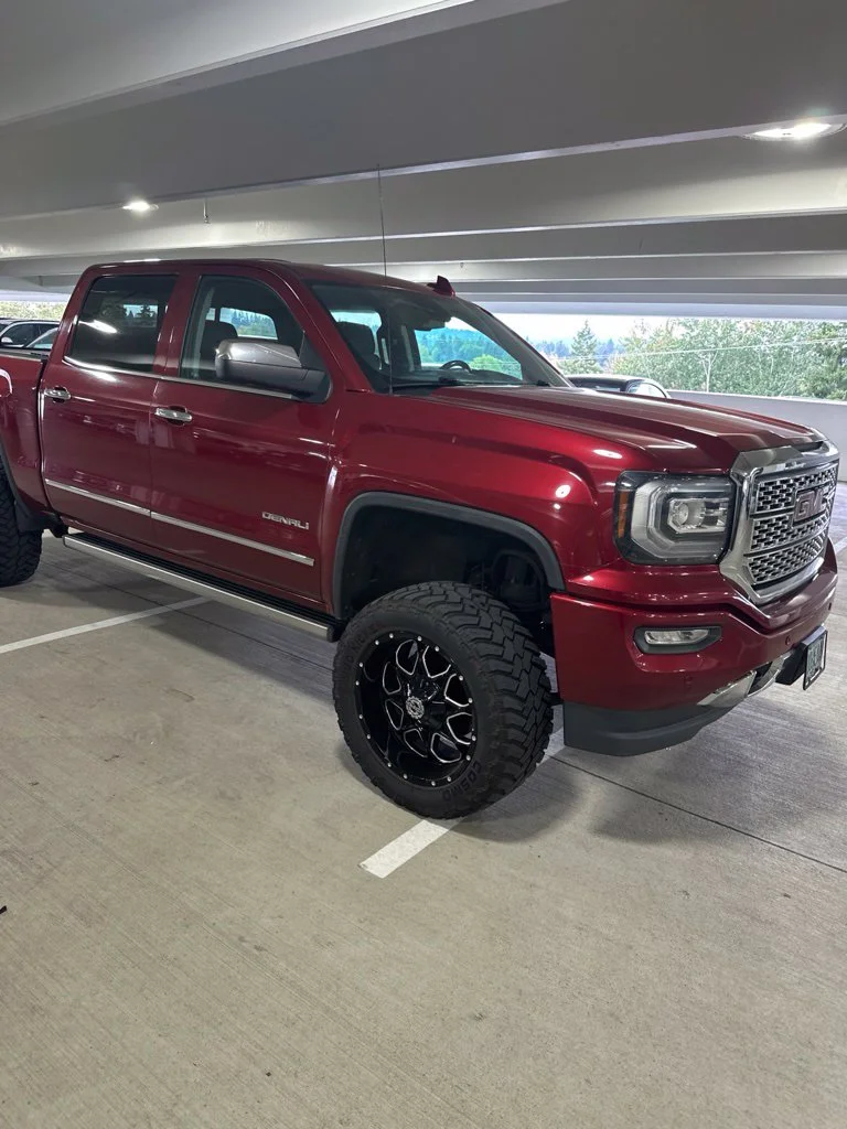 Used 2018 Red Quartz Tintcoat GMC Denali image 7
