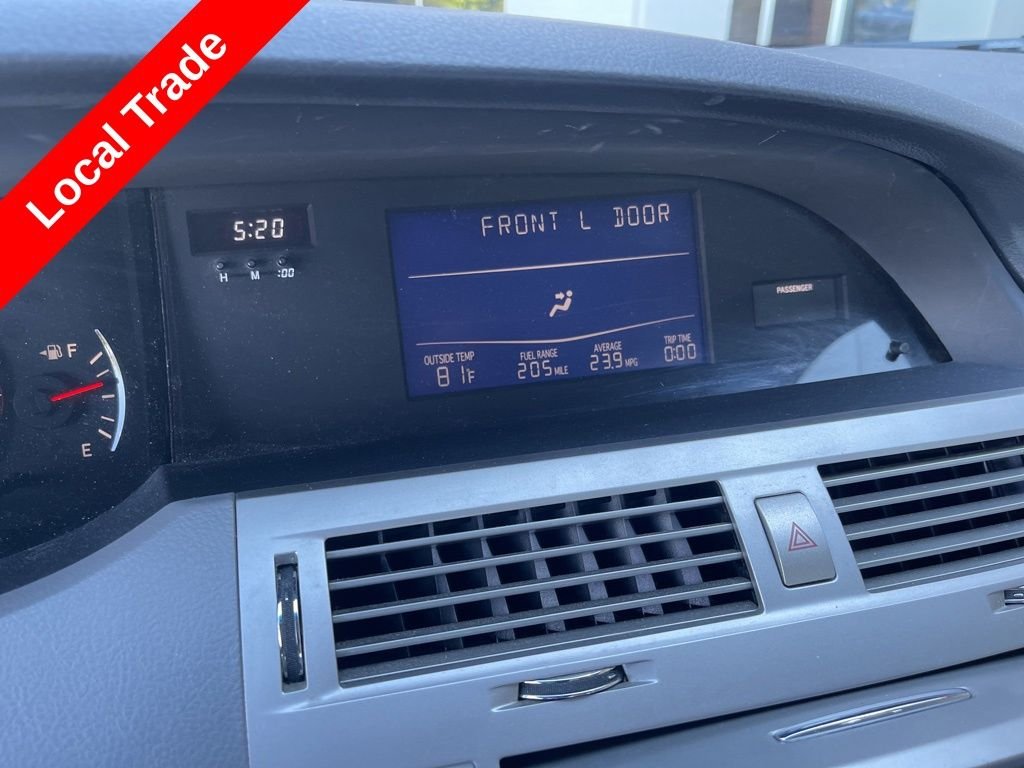 Used 2009 Silver Toyota XL image 5