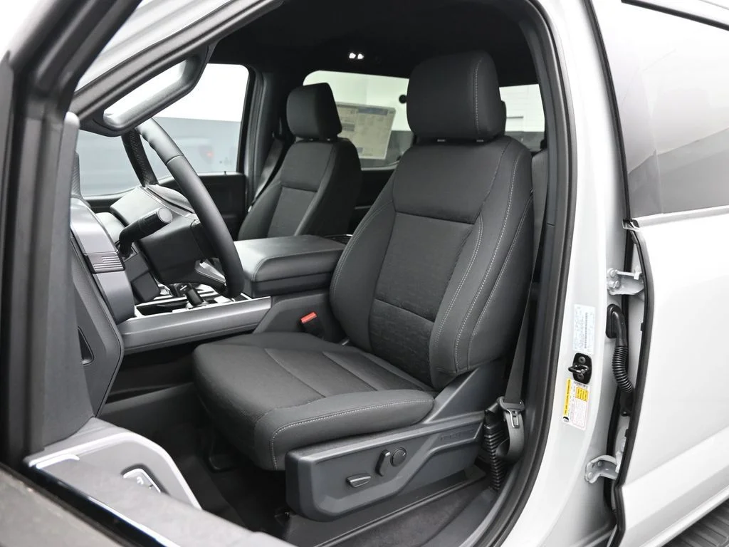 New 2026 Avalanche Ford XLT image 6