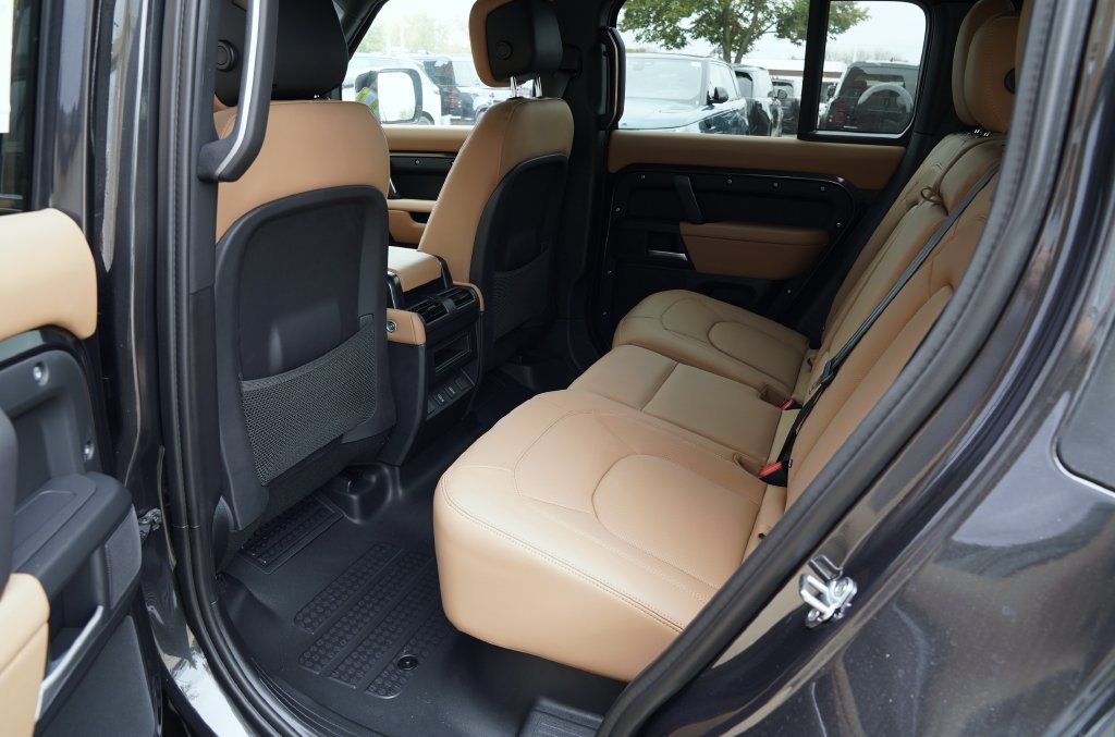 New 2026 Carpathian Grey Land Rover S image 27