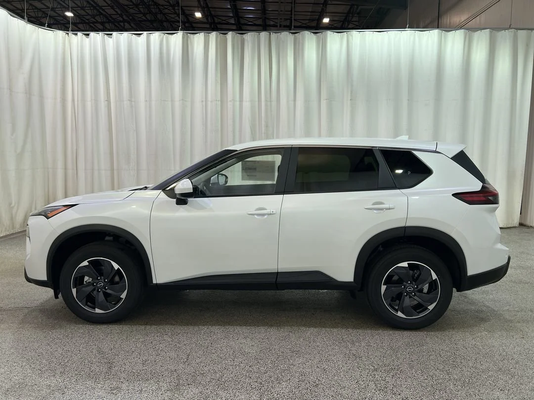 2026 Nissan Rogue SV - Photo 6