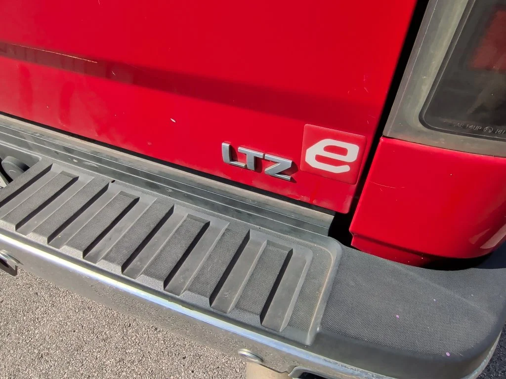 Used 2018 Red Chevrolet LTZ image 9