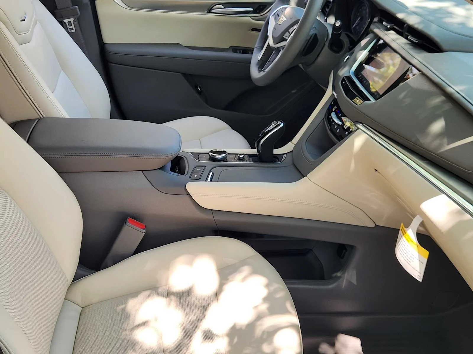 2026 Cadillac XT5 Premium Luxury - Photo 9