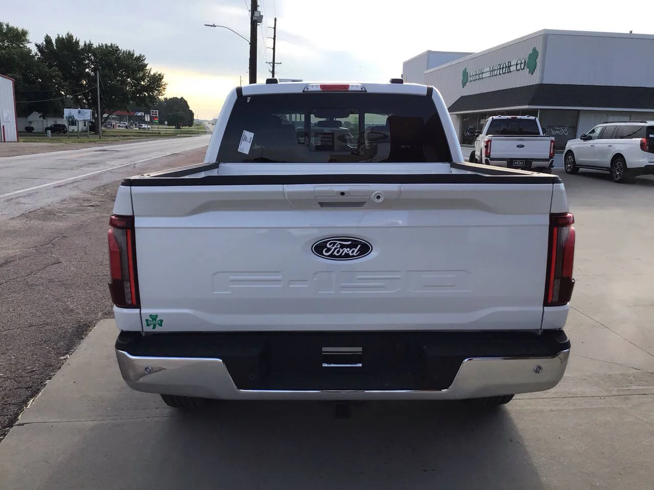 New 2026 Star White Metallic Tri-Coat Ford Lariat® image 4