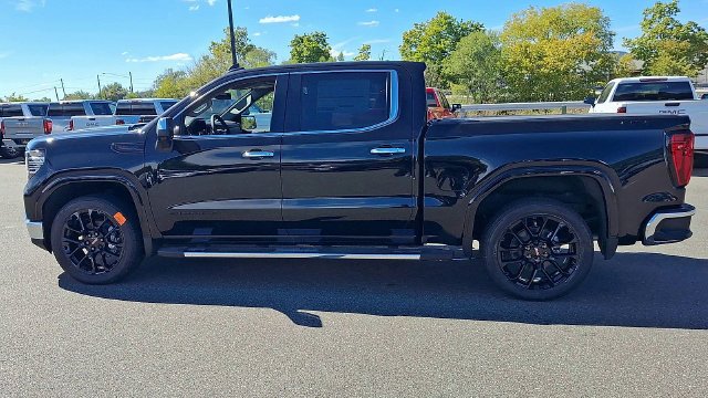 New 2026 Onyx Black GMC SLT image 7