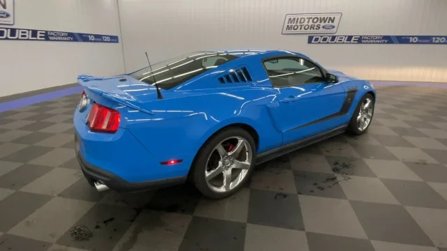Used 2010 Grabber Blue Ford GT Premium image 8