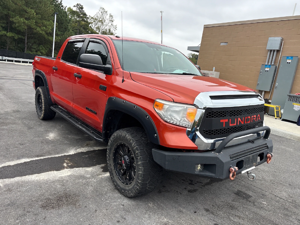 Used 2017 Red Toyota SR5 image 1