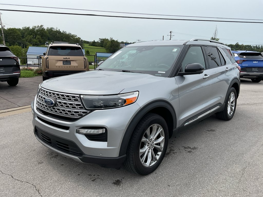 Used 2020 Iconic Silver Metallic Ford Limited image 4