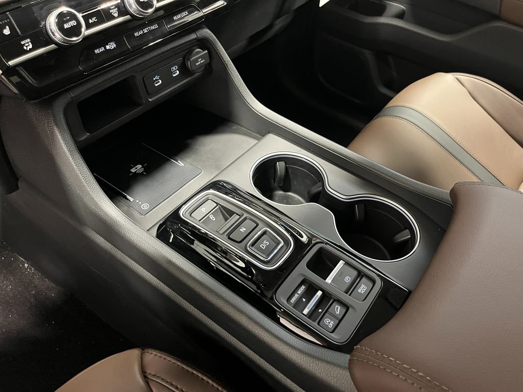 New 2026 Platinum White Pearl Honda Touring image 17