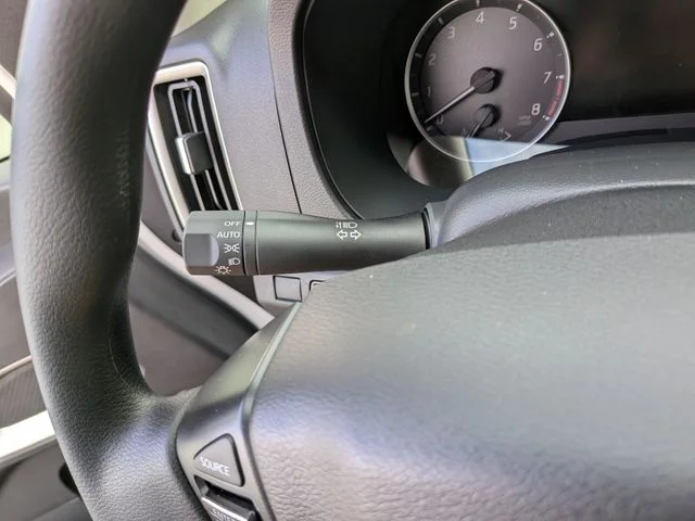 New 2026 Glacier White Nissan Crew Cab SV image 27