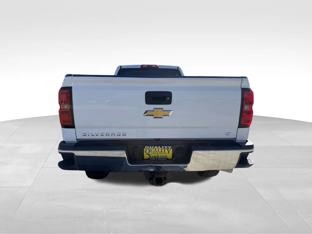 Used 2015 White Chevrolet LT image 4
