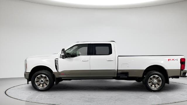 New 2026 Star White Metallic Tri-Coat Ford F-350® King Ranch® image 31