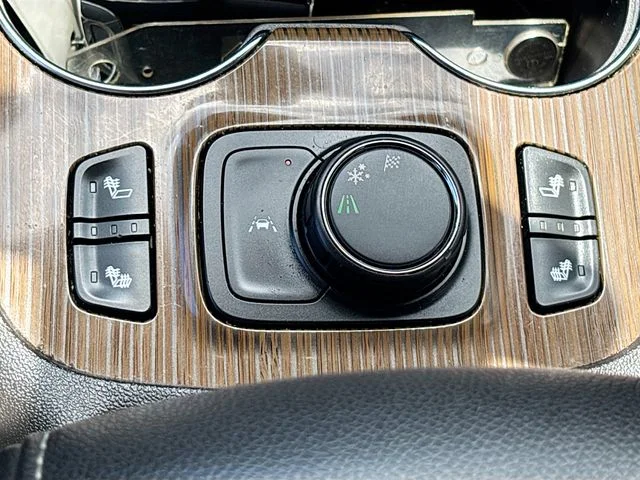 Used 2023 Black GMC SLE image 20