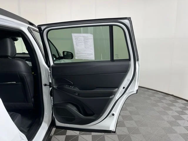 Used 2026 White Jeep Limited image 40