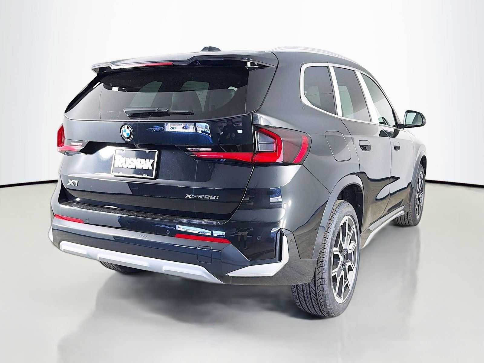 New 2026 Black Sapphire Metallic BMW xDrive28i image 7