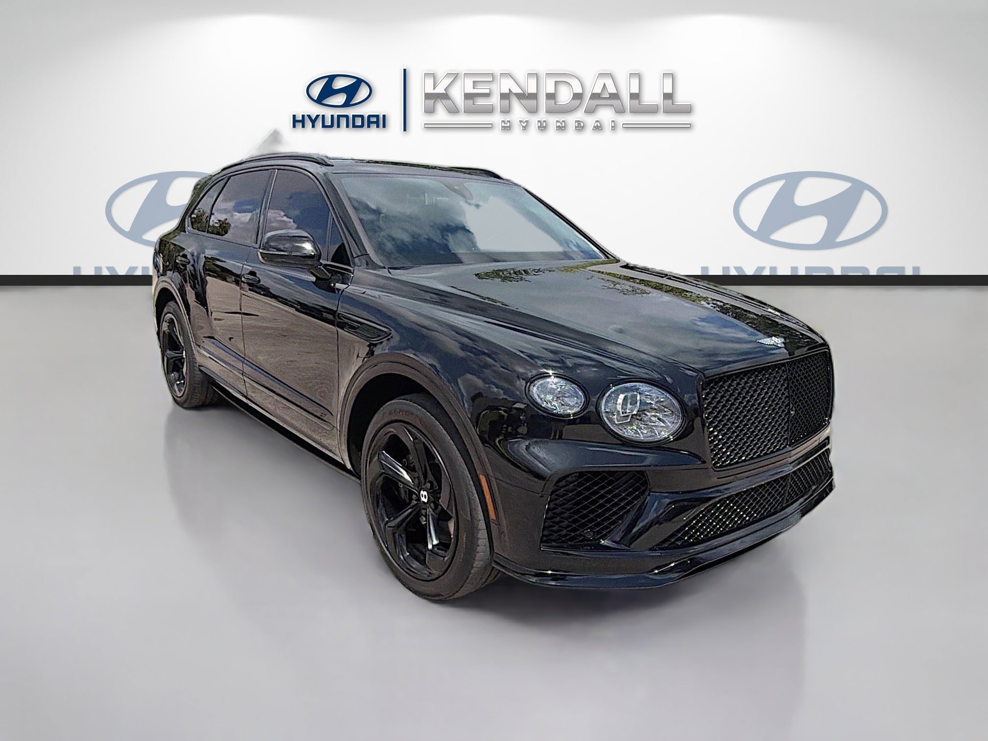 2022 Bentley Bentayga S's photo