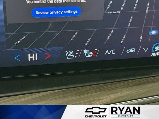 2026 Chevrolet Suburban Premier - Photo 21