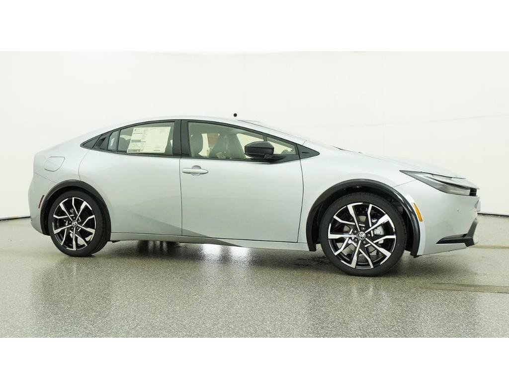New 2026 Cutting Edge Toyota XSE image 28