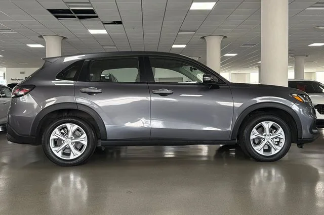 Certified Used 2025 Modern Steel Metallic Honda LX image 3