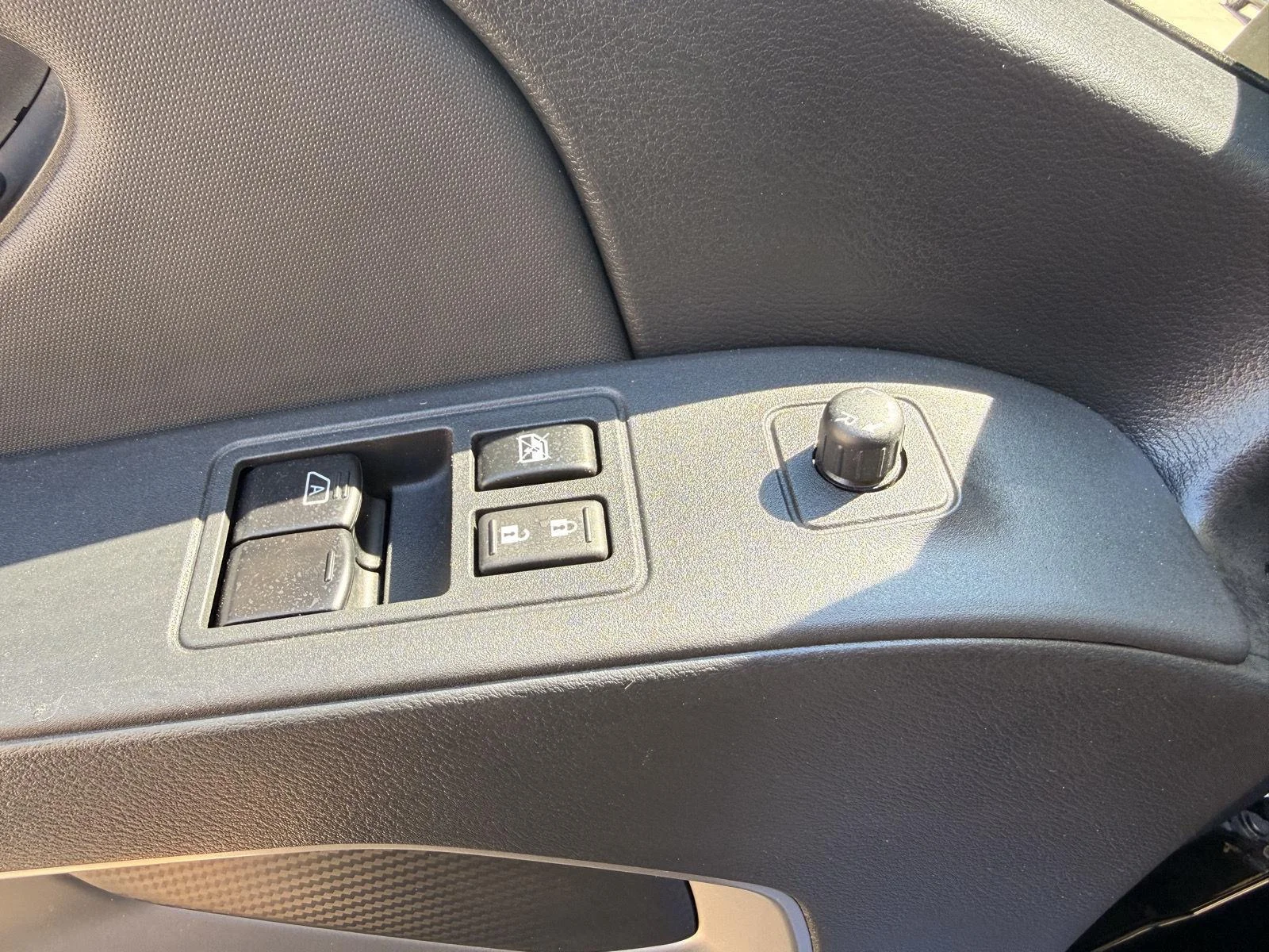 Certified Used 2022 Super Black Nissan SV image 10