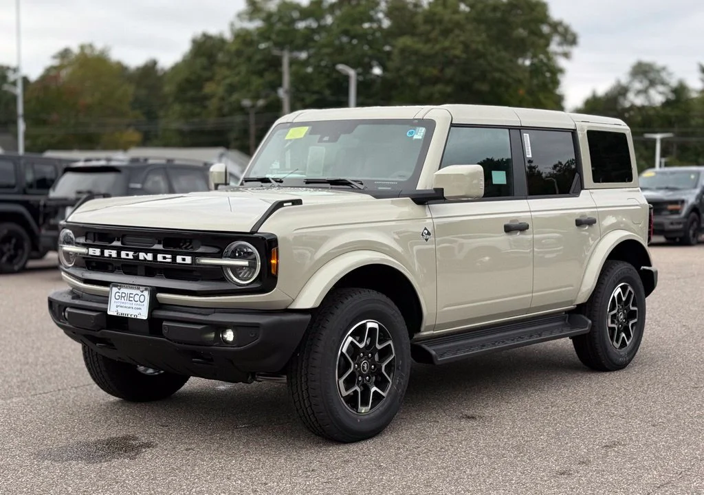 New 2026 Beige Ford Outer Banks image 8