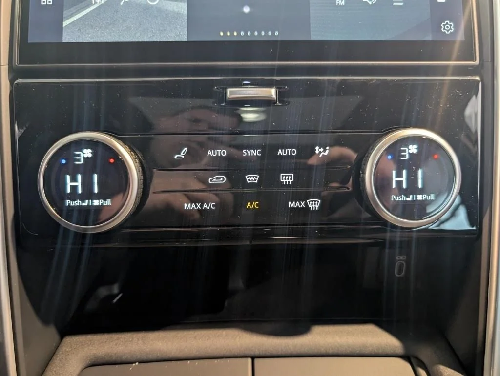 New 2026 Fuji White Land Rover S image 21