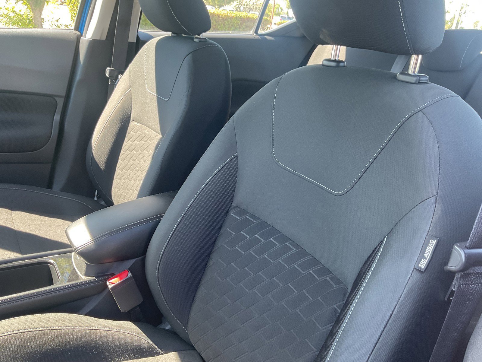 Used 2021 Electric Blue Metallic Nissan SV image 16