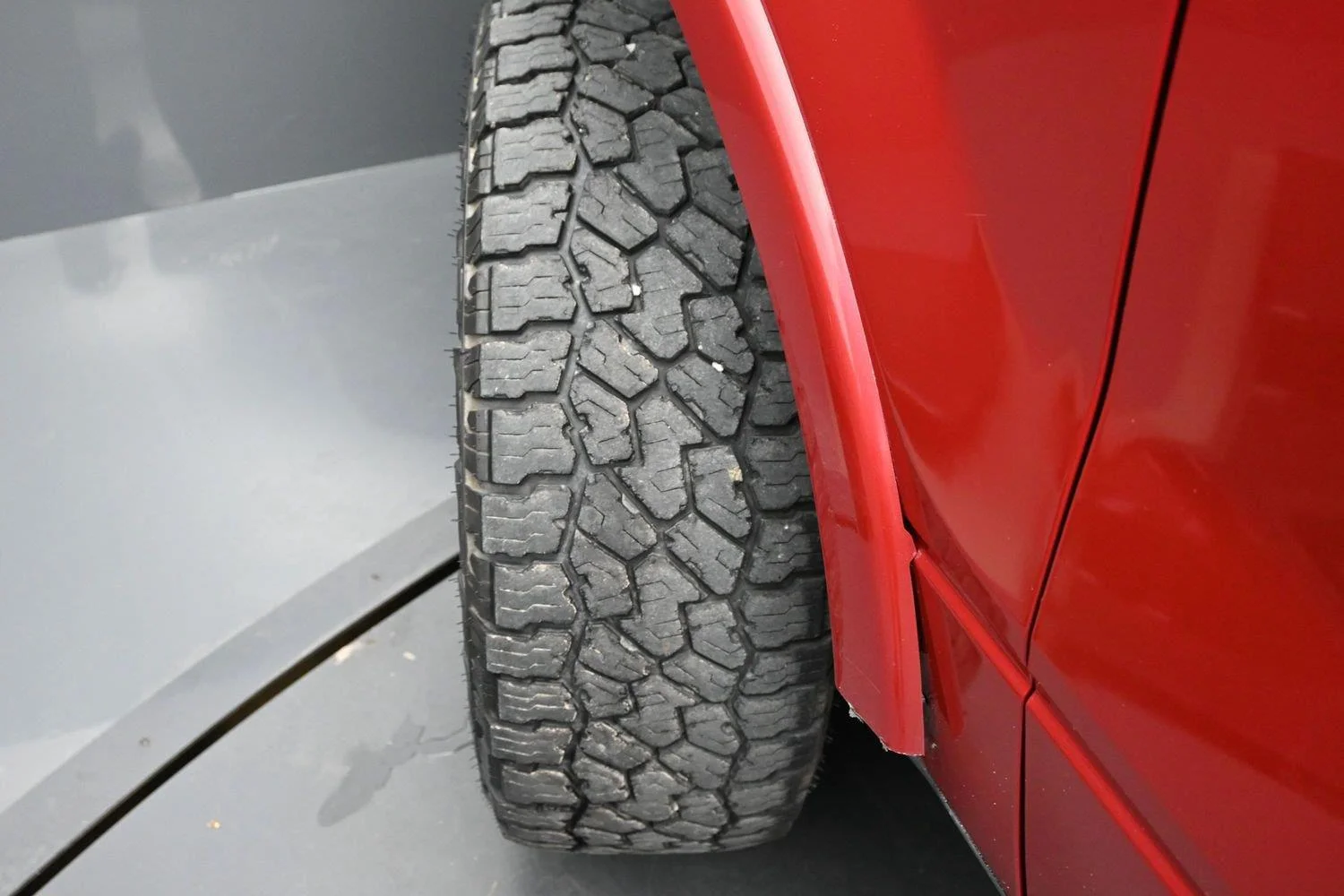 Used 2012 Red Candy Metallic Tinted Clearcoat Ford Lariat image 5
