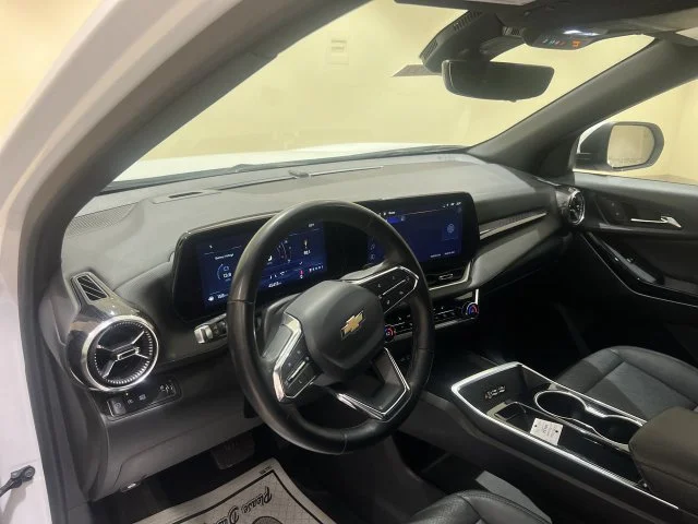 2025 Chevrolet Equinox LT - Photo 9