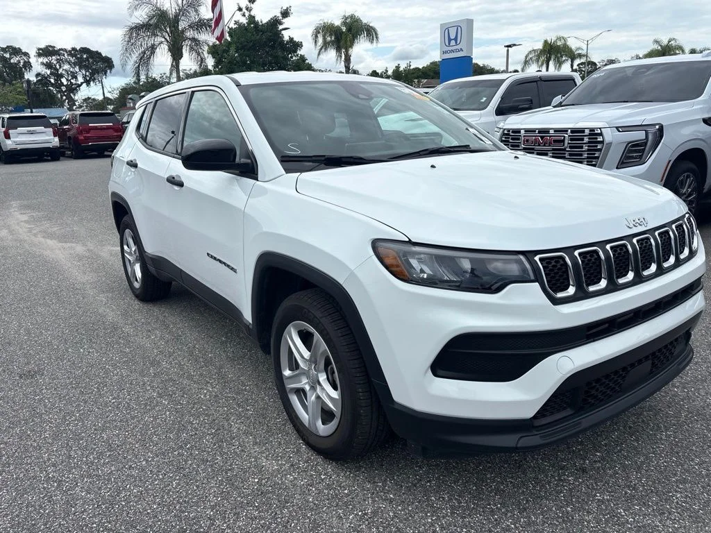Used 2023 White Jeep Sport image 6